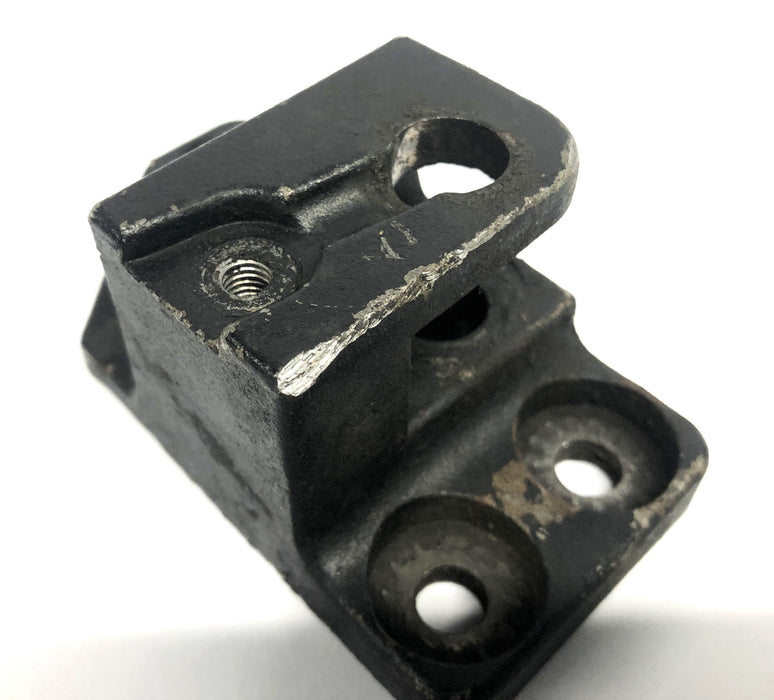 Unbranded Pivot Mount Block 4J-206913 USED