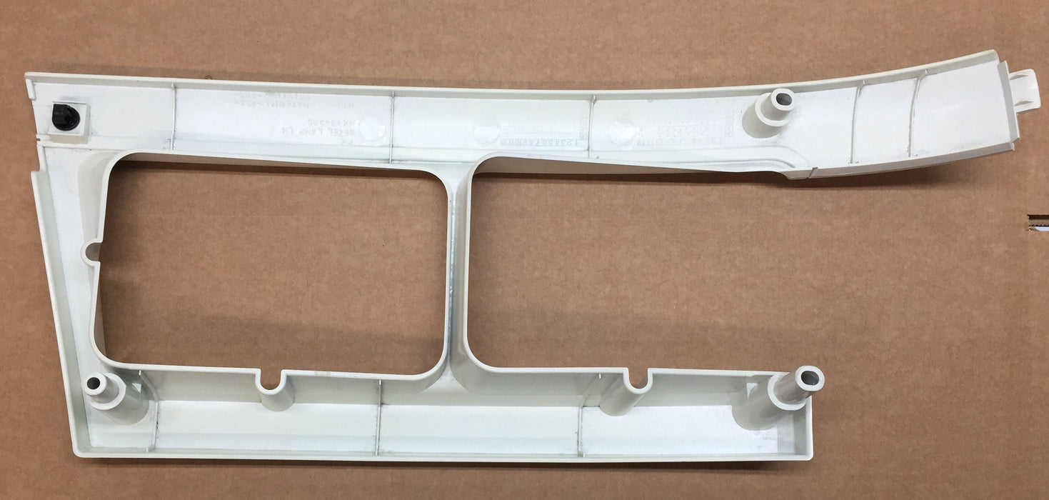 Mitsubishi Fuso Headlight Bezel MK486115 NOS