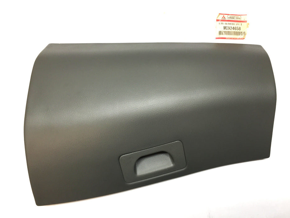Mitsubishi Fuso Glove Box Lid MC924658 NOS