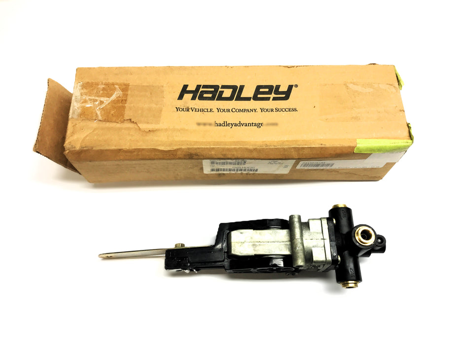 Hadley Leveling Valve 2505183C92 NOS