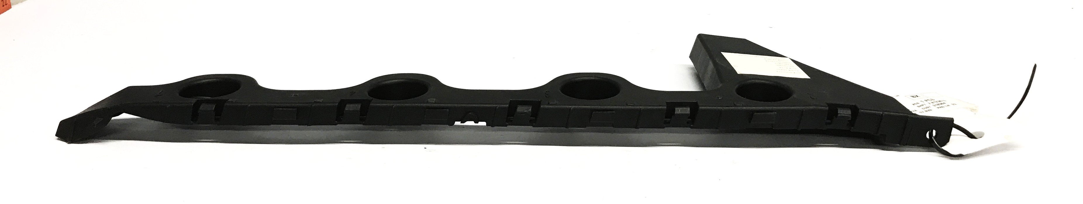 GM Rear Driver Side Bumper Fascia Guide Bracket 23462452 NOS