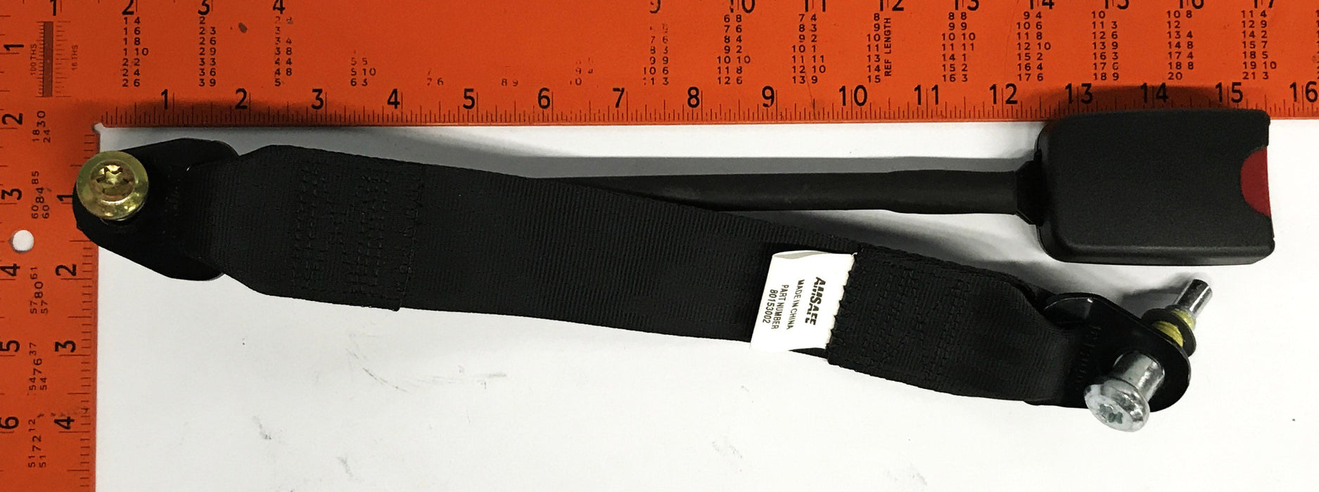 International Sear Belt Buckle Assembly 3711355C92 NOS