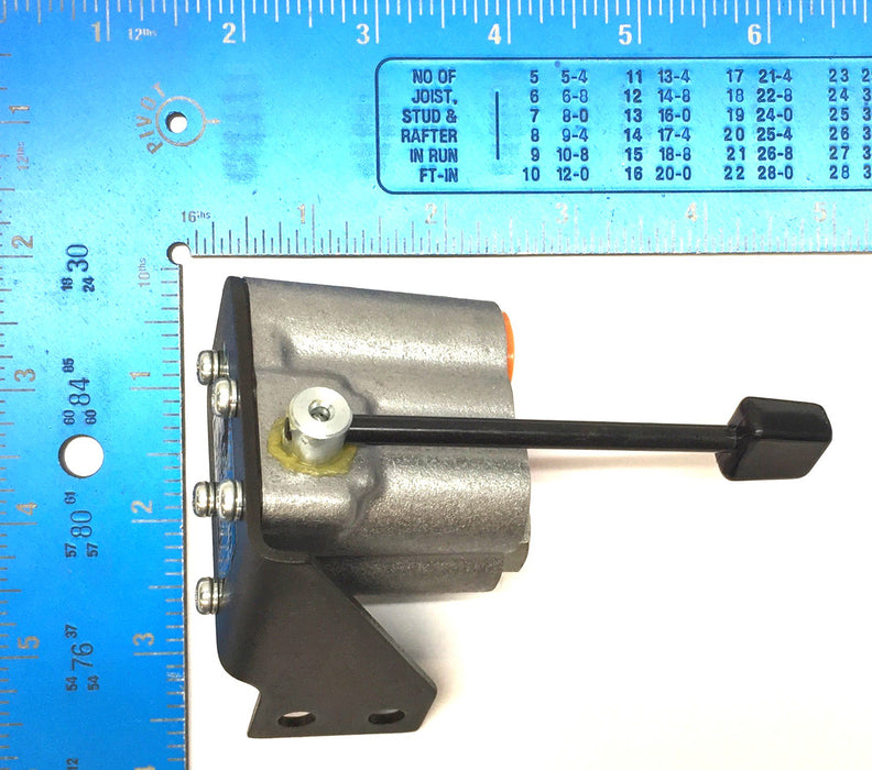 Mitsubishi Fuso Air-Ride Seat Valve MC929983 NOS