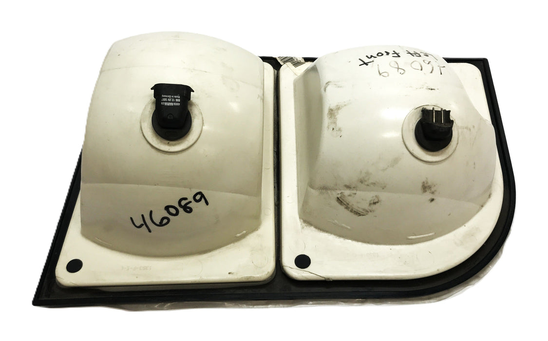 Thomas Built Left Front Warning Light Assembly TBB177417 (Damaged) NOS