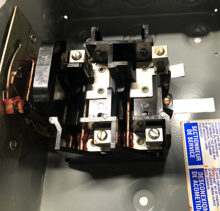 Square D 30A 240V General Duty Safety Switch DU221RB USED