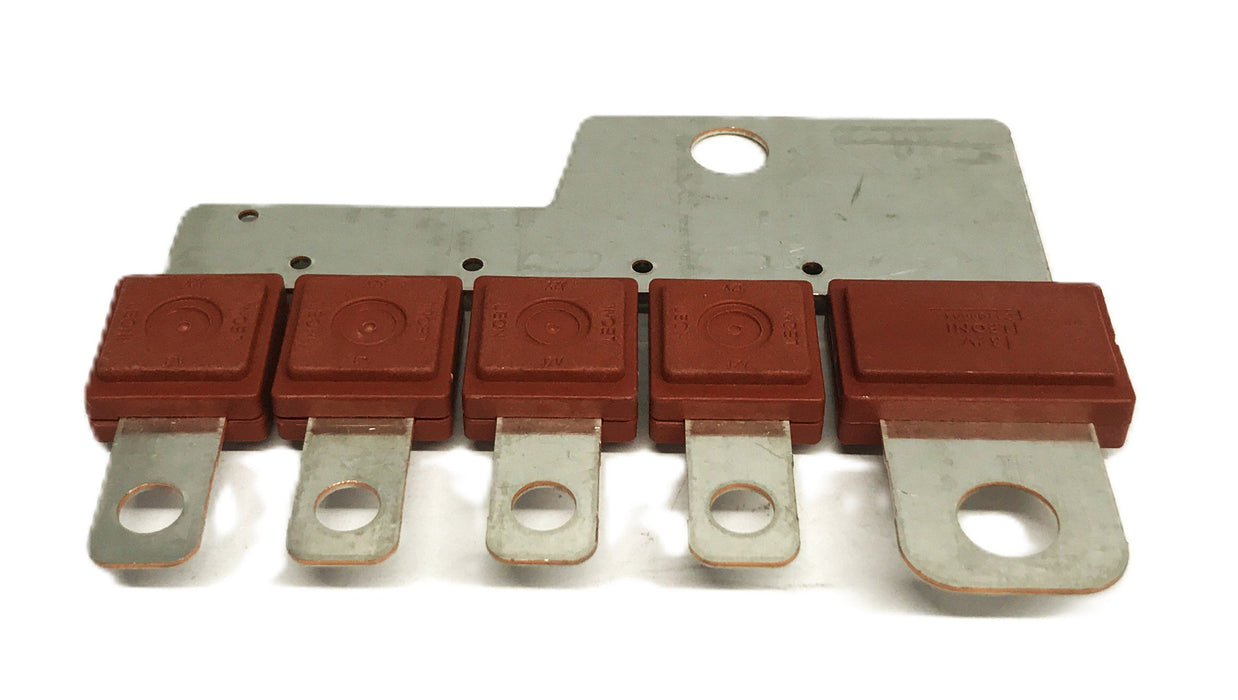 GM Front Compartment Fuse Block 13408182 NOS