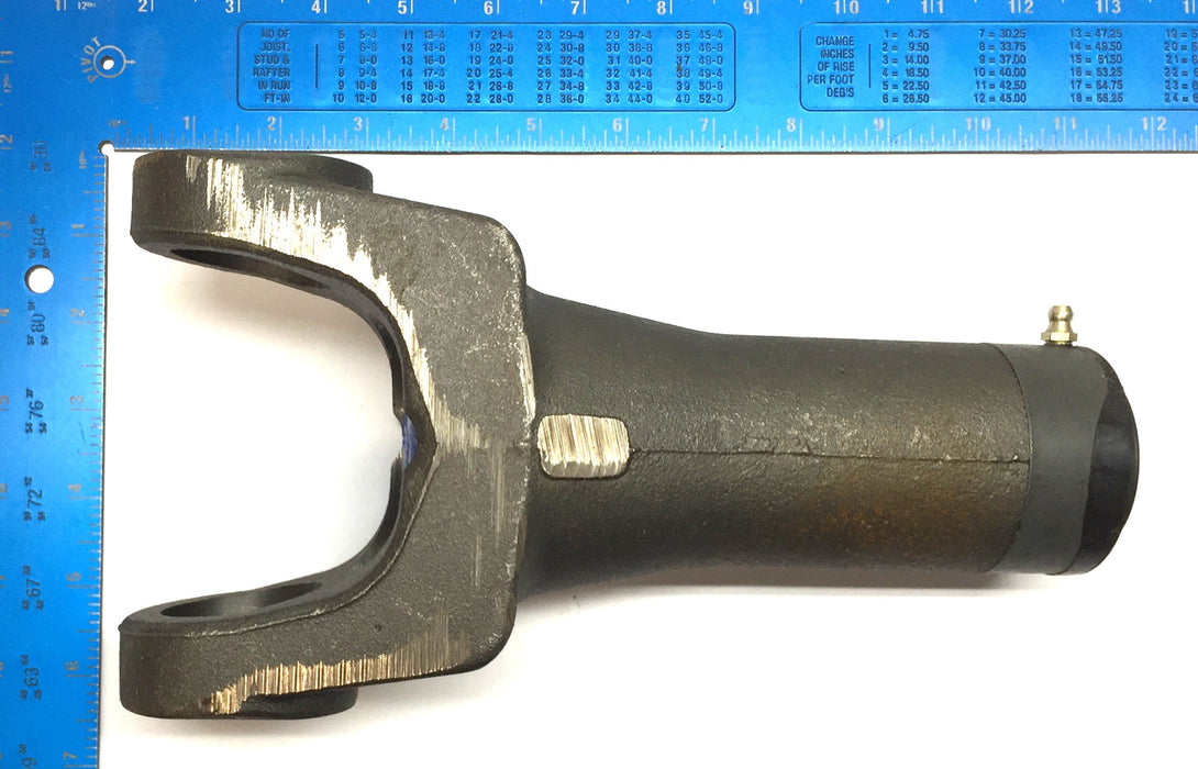 Navistar/Ford Yoke 1681111C91 (4C4Z4841A) NOS