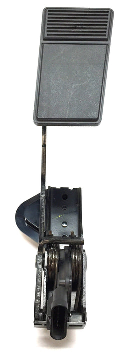 General Motors Accelerator Pedal 25830023 (062M-E0130) NOS