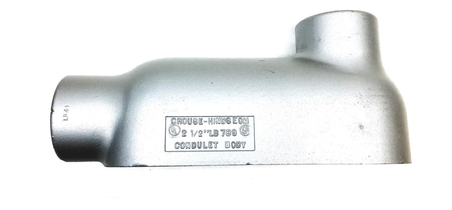 Crouse-Hinds 2-1/2 Inch Conduit Body LB789 NOS