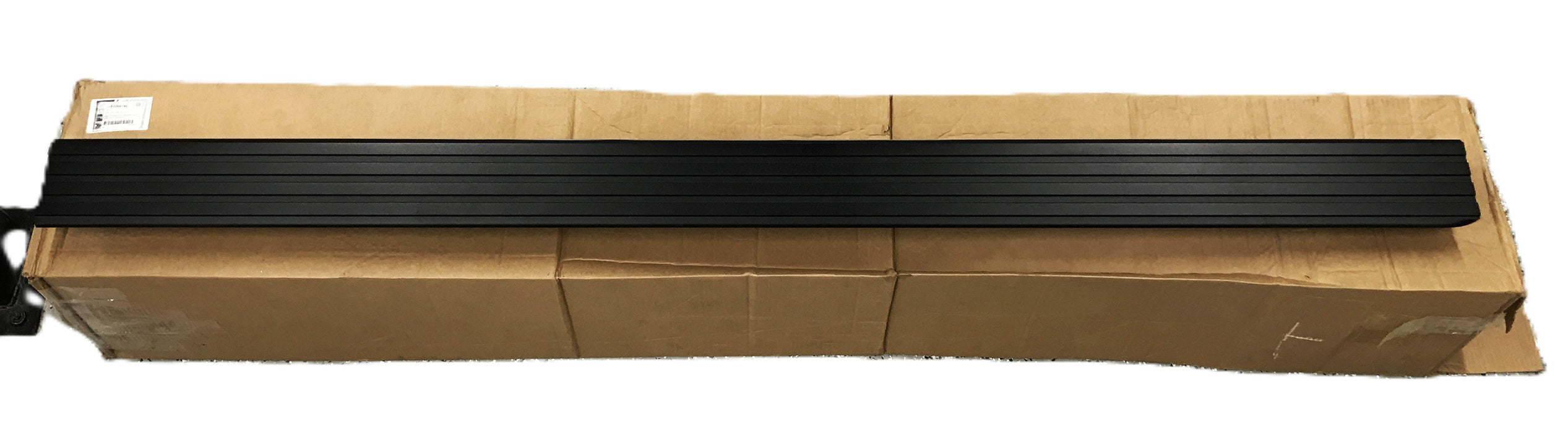 GM Cab Running Board Step Bar 84266746 NOS