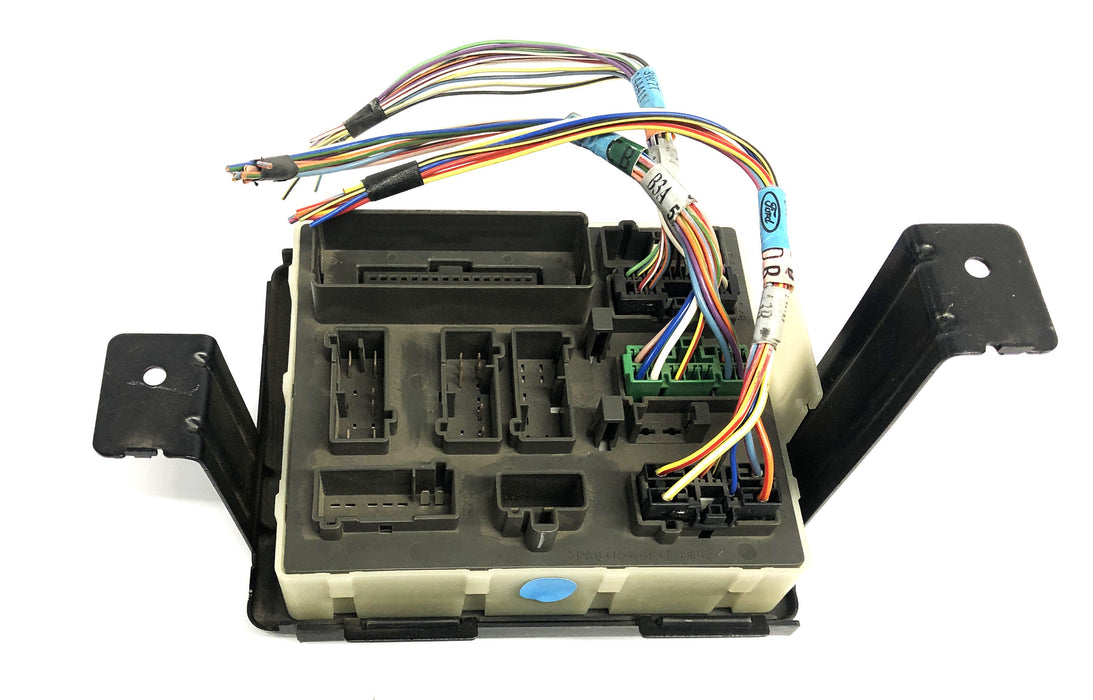Lear Police Auxiliary Junction Box Kit For Ford Crown Victoria 90673 NOS - GTS EXCLUSIVE