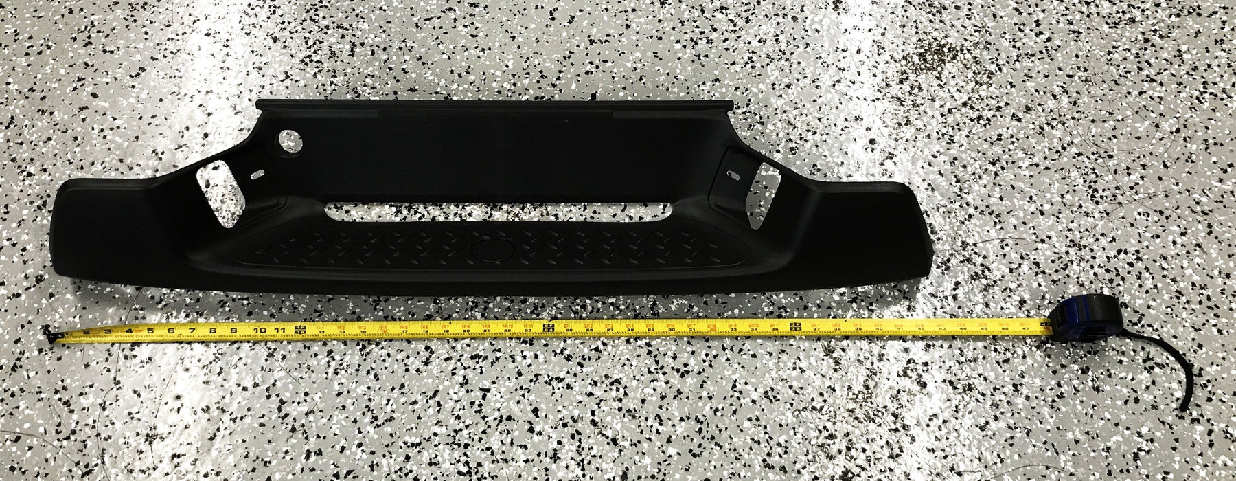 GM Rear Bumper Center Step Pad 10372929 NOS