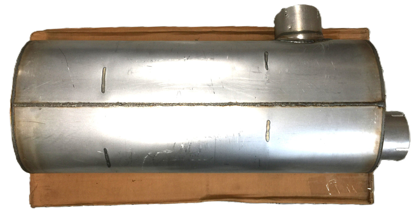 International Navistar Oval Muffler 1648038C1 NOS