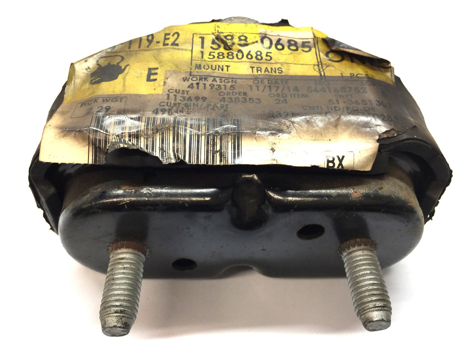 General Motors Transmission Mount 15880685 NOS