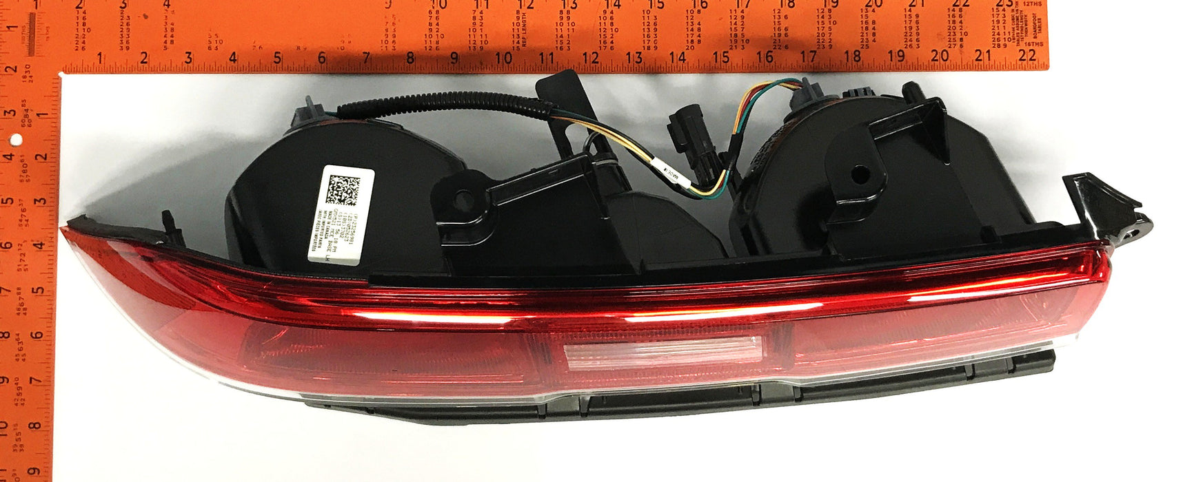 GM Tail Light Assembly 23256981 NOS