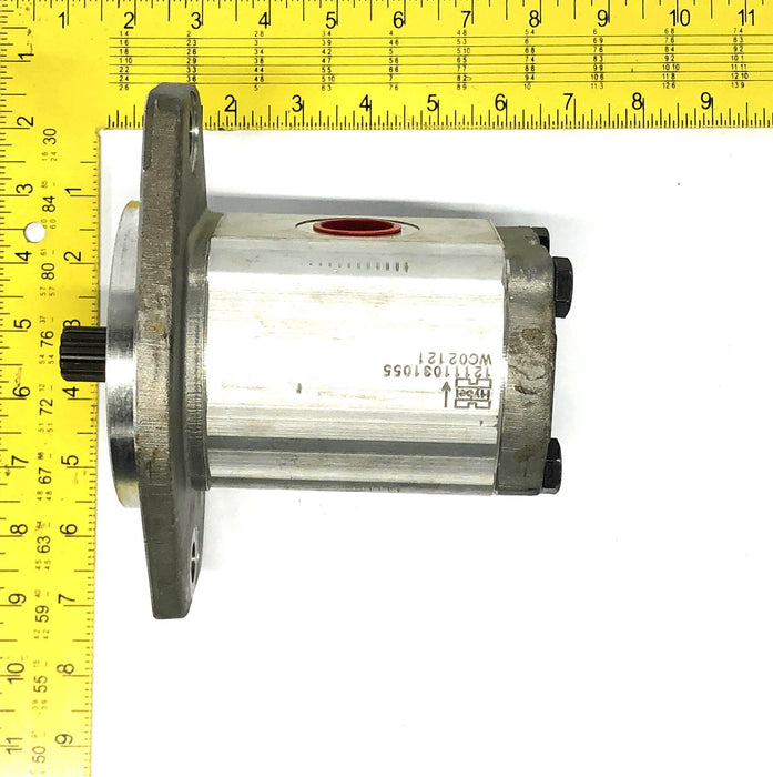 Total Source Hydraulic Pump 9727100700 NOS