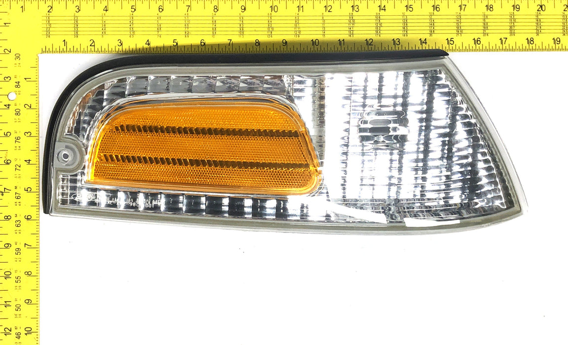 Ford RH Lamp Assembly XW7Z-15A201-ABCP NOS