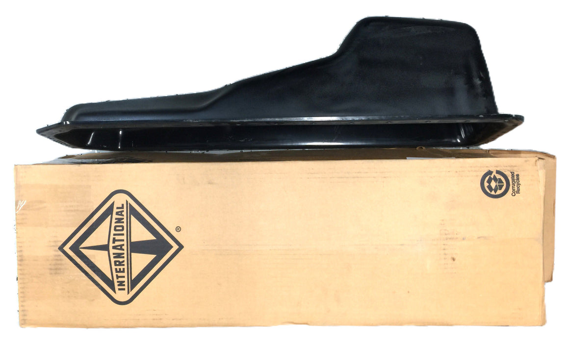 International Truck and Engine Oil Pan 1801398C91 NOS