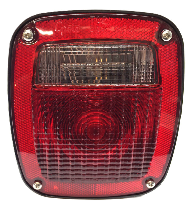Grote/International 5370 Passenger Side Tail/Stop Light Assembly 1661282C91 (4C4Z13404AA) NOS