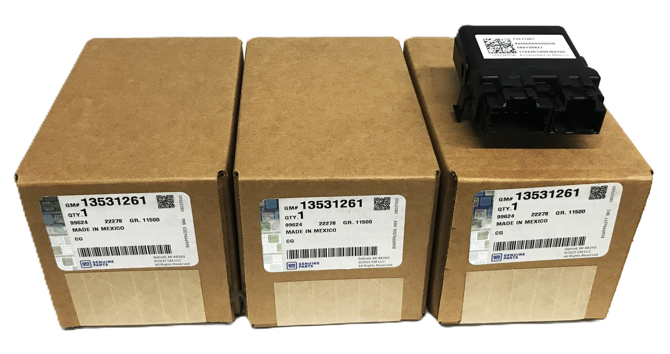 GM OEM Control Module 13531261 [Lot of 3] NOS