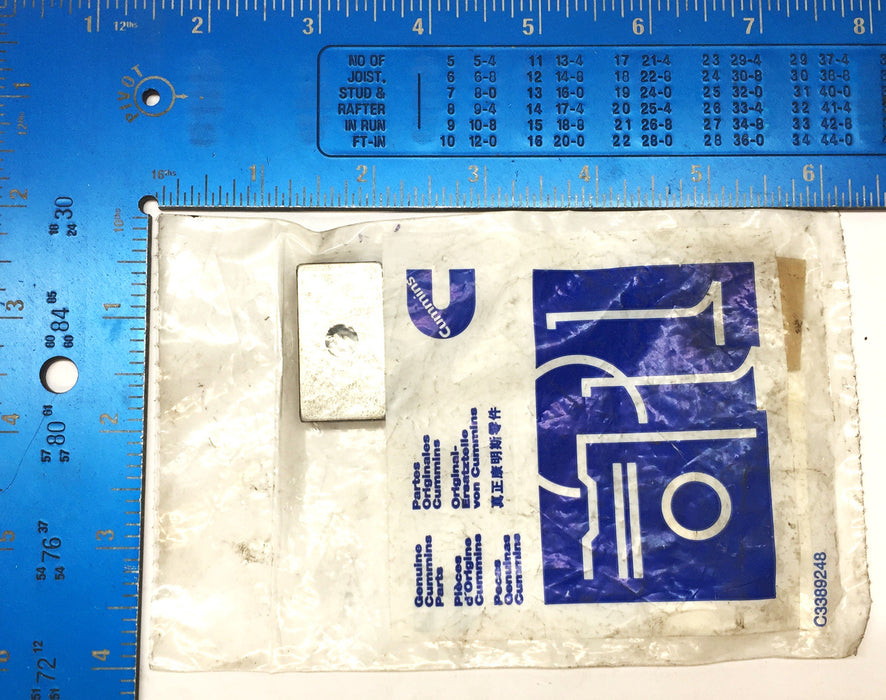 Cummins Fuel Pump Drain Tube Clamp 3007024 NOS