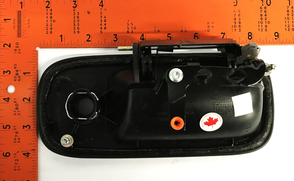 GM OEM Front Driver Side Door Handle 25989398 NOS