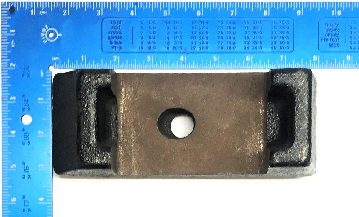 GM Rear Leaf Spring Spacer Block 156408 (15640806) NOS