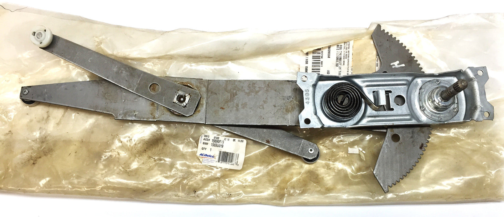 ACDelco/GM Window Rear-Left Manual Window Regulator 15690019 NOS