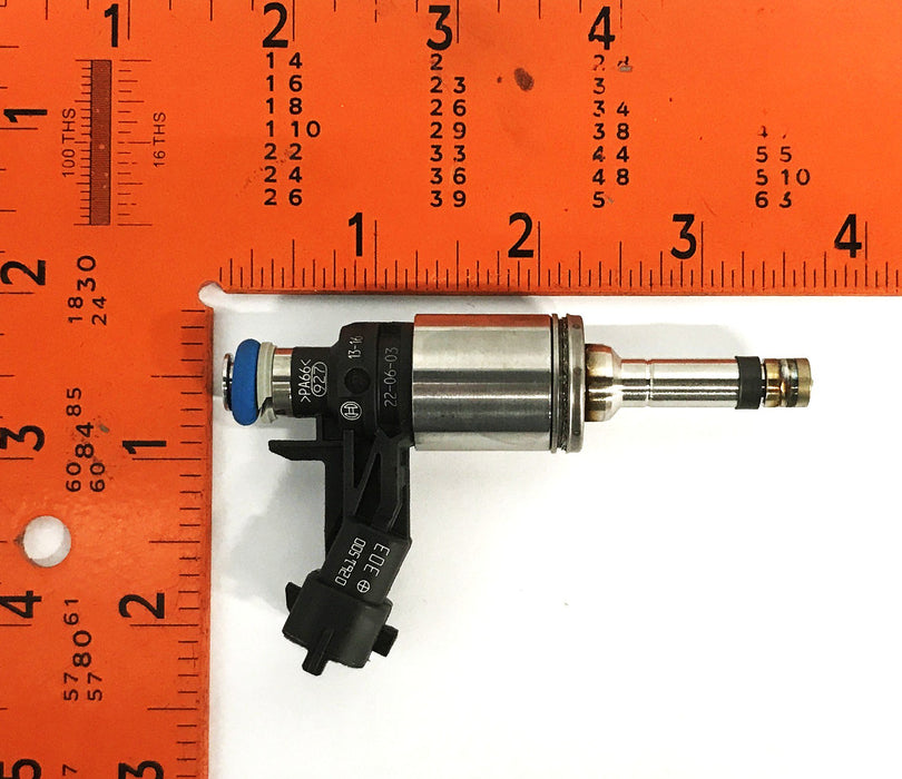 GM OEM Fuel Injector 12663380 NOS