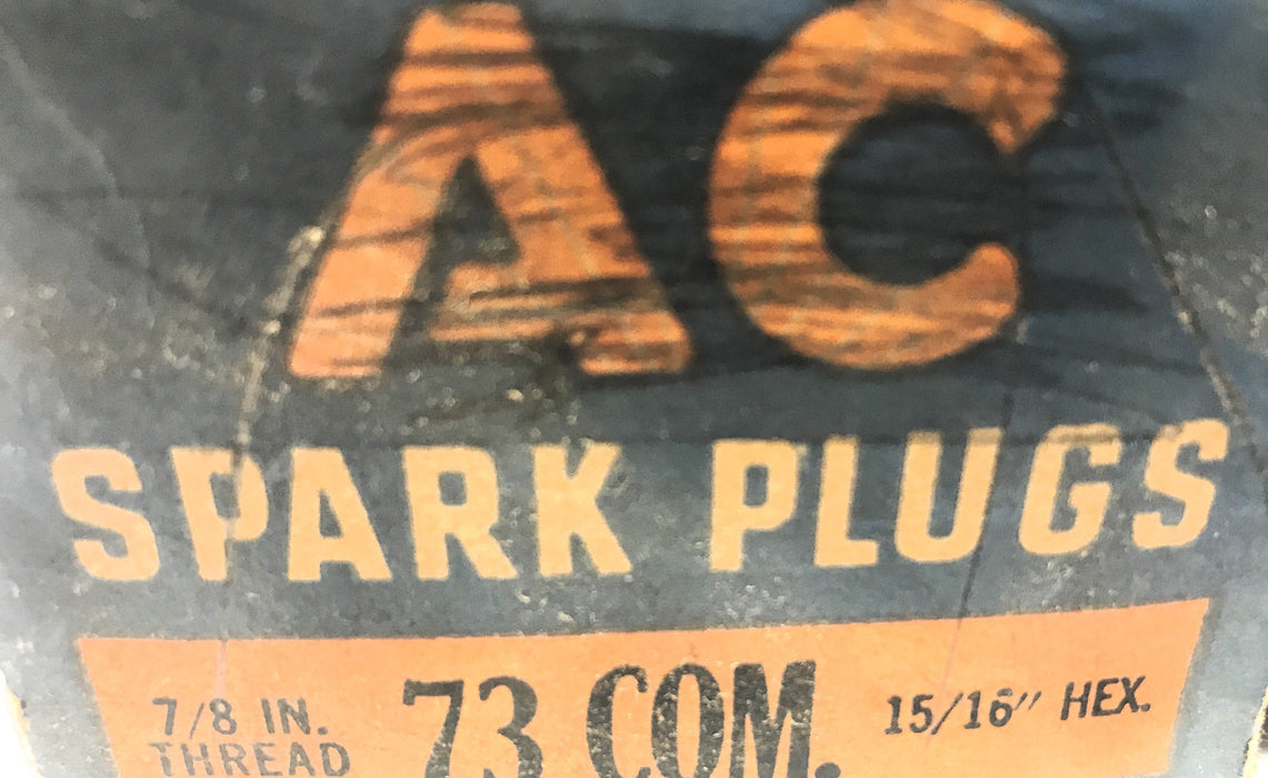 AC Box of (10) Spark Plugs W/ Surface Rust (W/ Thumb Nut) 73COM Vintage NOS