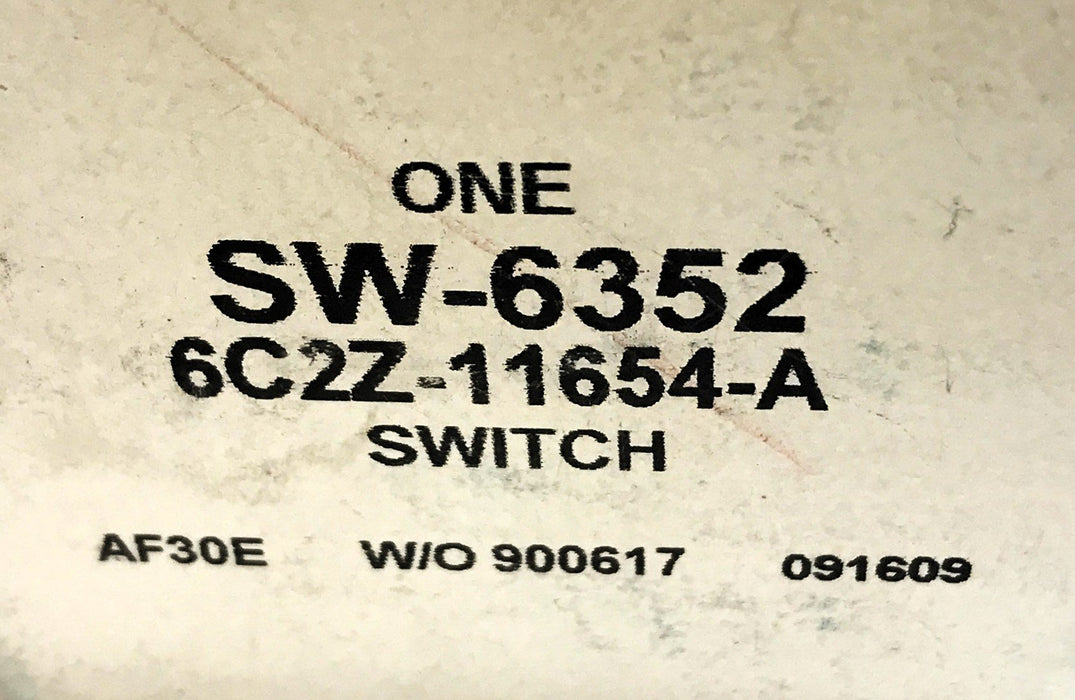 Ford Motorcraft Headlight Switch 6C2Z-11654-AA (SW-6352) NOS