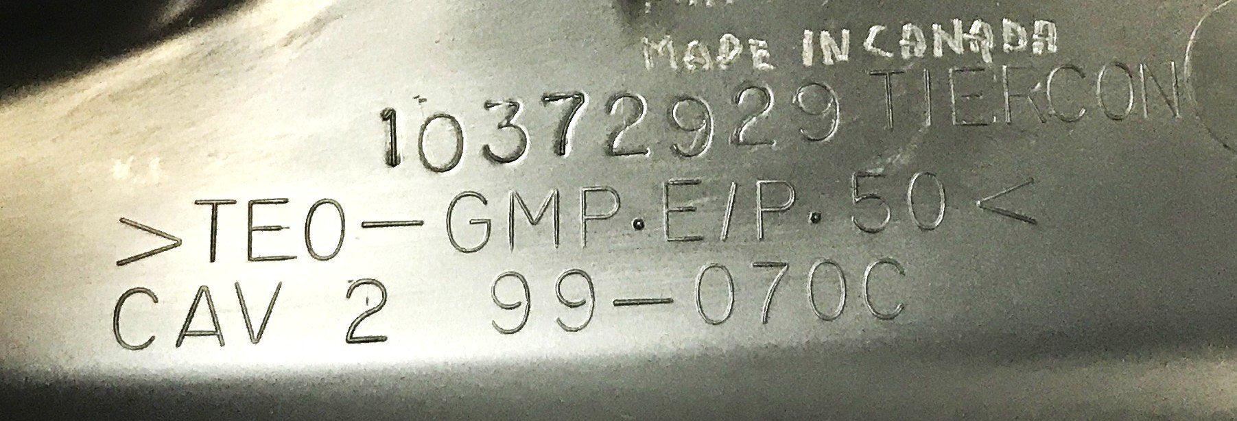 GM Rear Bumper Center Step Pad 10372929 NOS