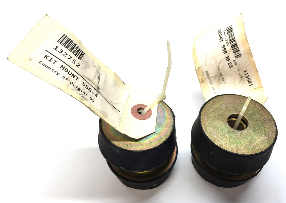New Flyer SSB-4 Rubberized Mount Kit (2pcs) 132752 [Lot of 2] NOS