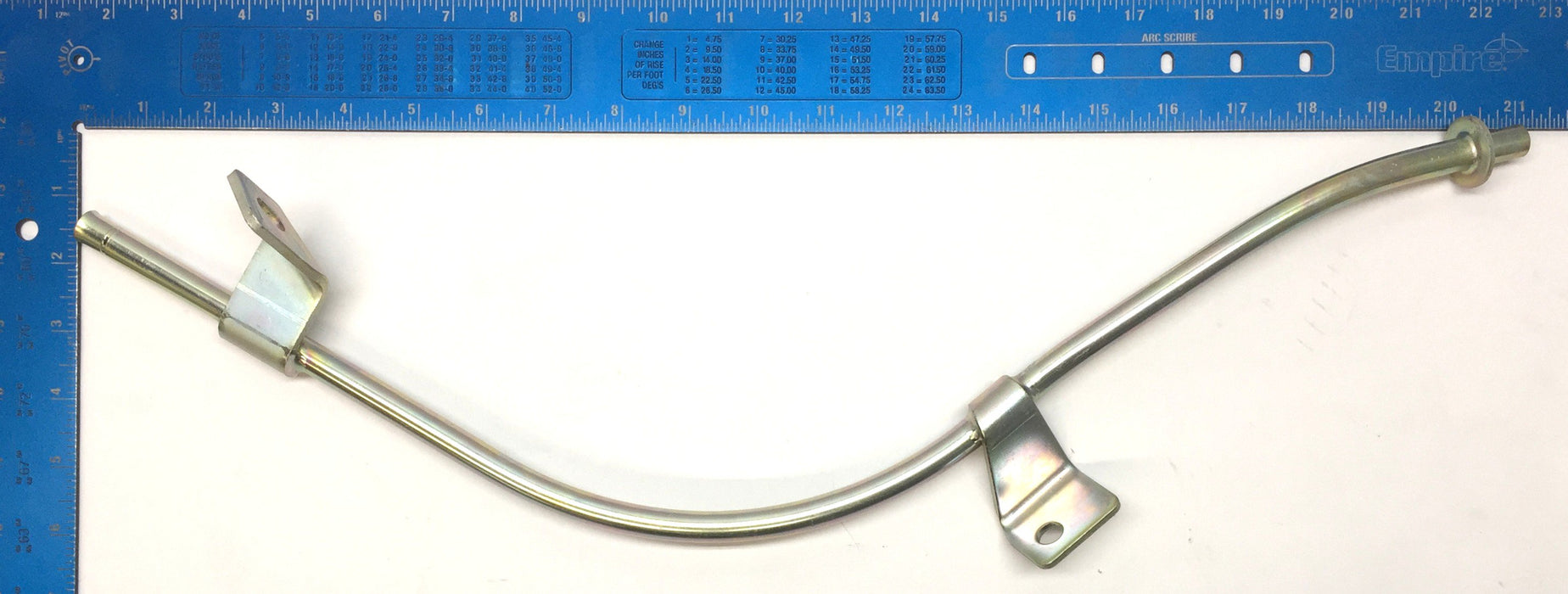 Mitsubishi Fuso Gauge Guide ME303709 NOS