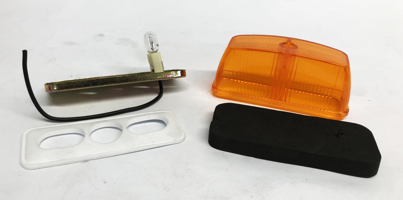 International Amber Marker Light 3586128C1 [Lot of 3] NOS