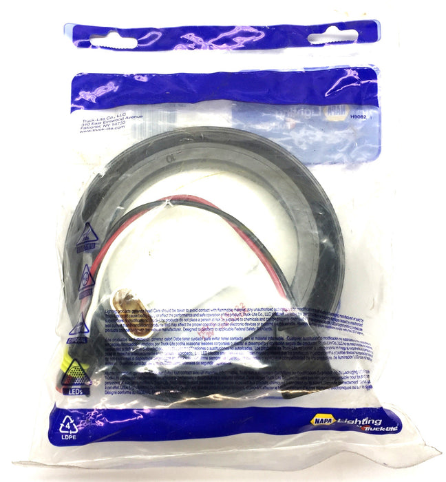 Truck-Lite LED Stop and Turn Lamp 44030R NOS