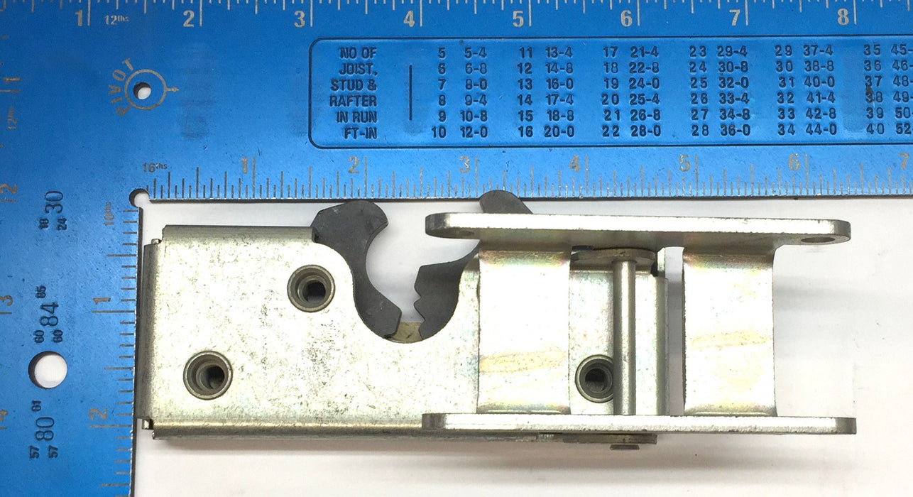 Right-Hand Latch Assembly for Pierce 1277770 [Lot of 4] NOS