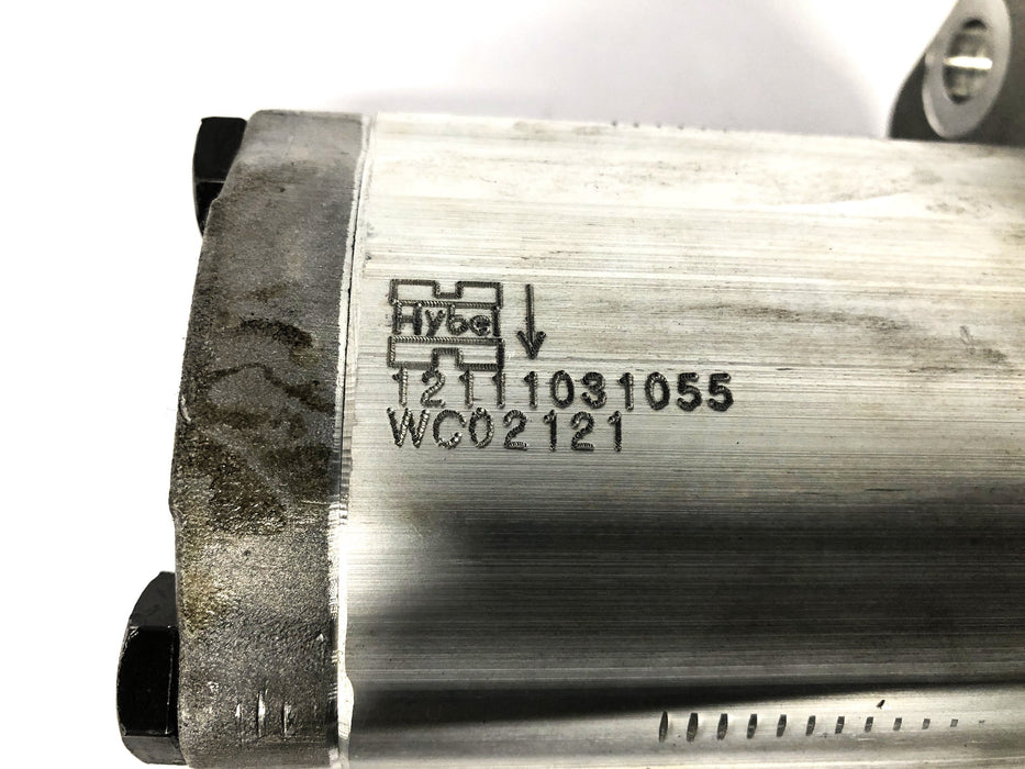 Total Source Hydraulic Pump 9727100700 NOS