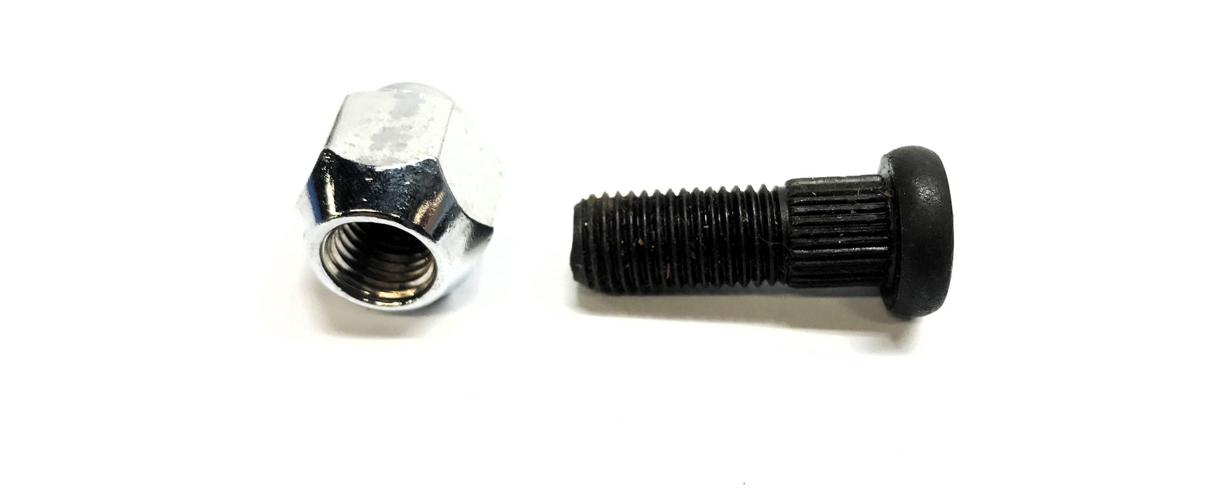 General Motors GM Wheel Lug Nut & Bolt 96053027 [Lot of 2] NOS