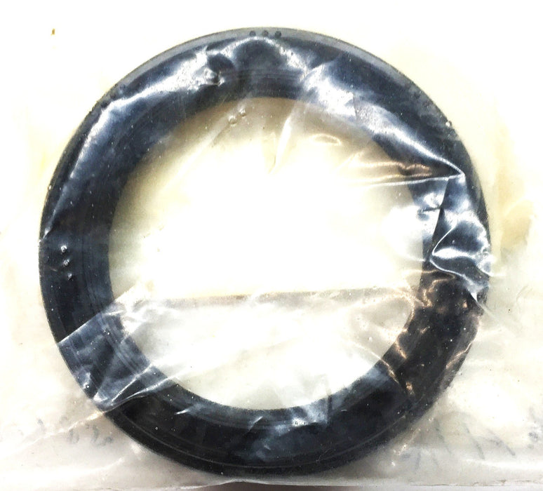 Mitsubishi Fuso Oil Seal ME737204 NOS