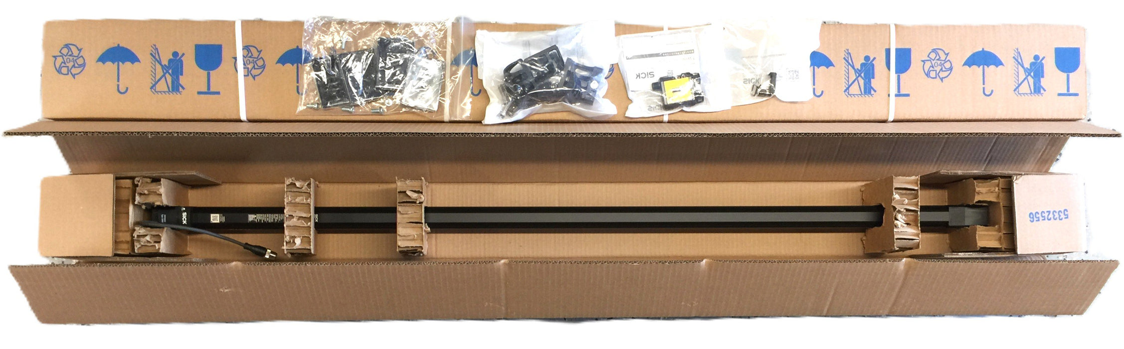 SICK detec4 Prime Light Curtain Set with Receiver/Sender and Mounting Brackets 1116164 NOS