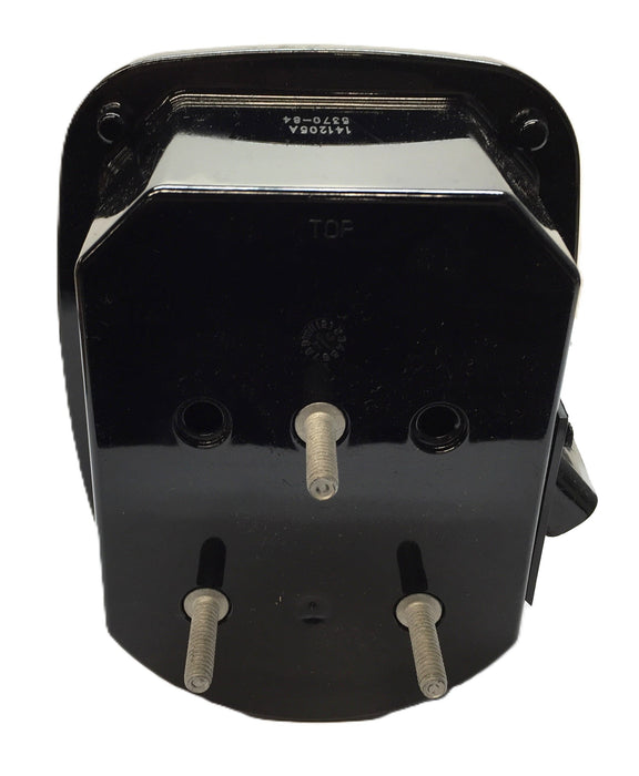 Grote/International 5370 Passenger Side Tail/Stop Light Assembly 1661282C91 (4C4Z13404AA) NOS