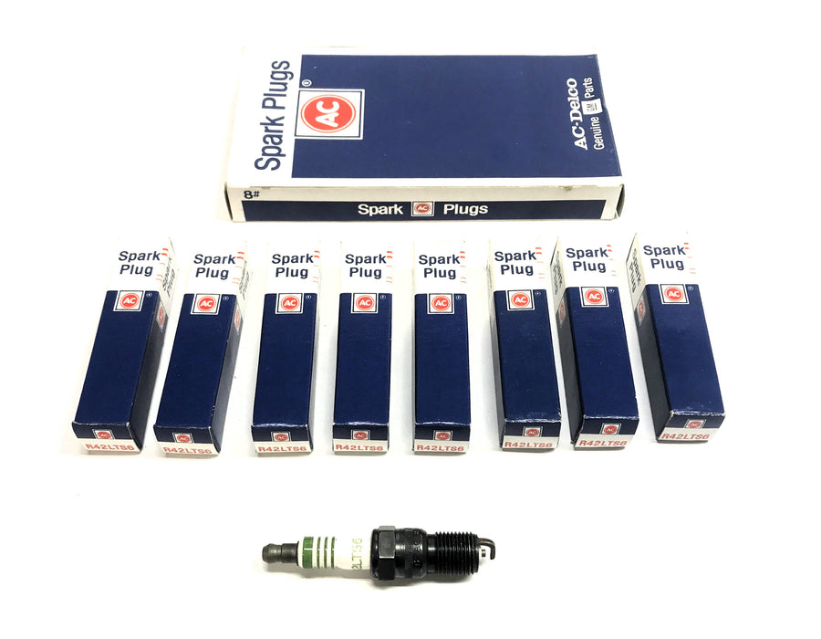 ACDelco Box of (8) Green Striped Spark Plugs R42LTS6 (5613904) Vintage NOS