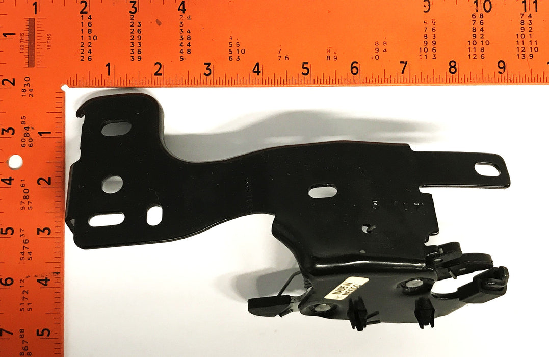 GM OEM Tailgate Window Latch 1584-0460 NOS