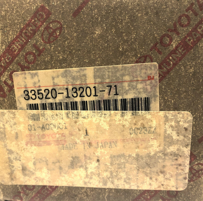 Toyota DC 48V 1.3A DC5V 1mA Directional Selector Switch 33520-13201-71 NOS