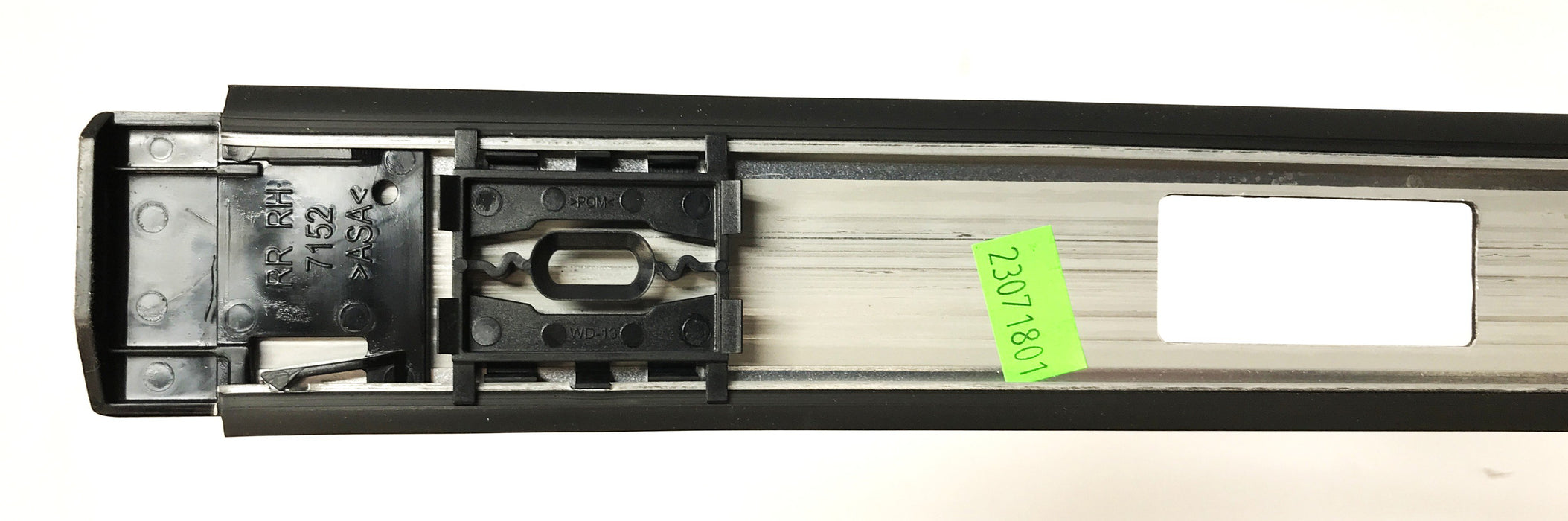 GM Right Side Rook Molding 85166223 NOS