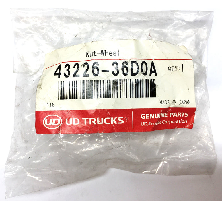 UD Trucks RH Wheel Nut 43226-36D0A NOS