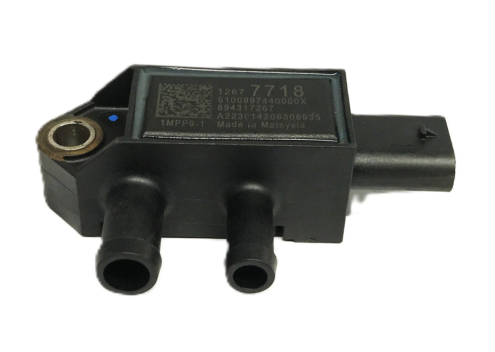 GM Emission Components Pressure Sensor 12677718 NOS