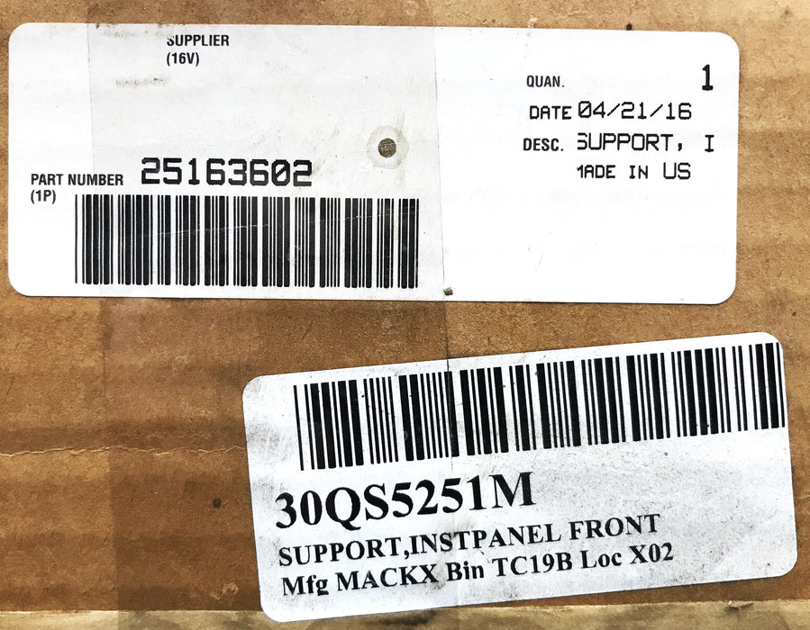 Mack Front Instrument Panel Support 30QS5251M NOS