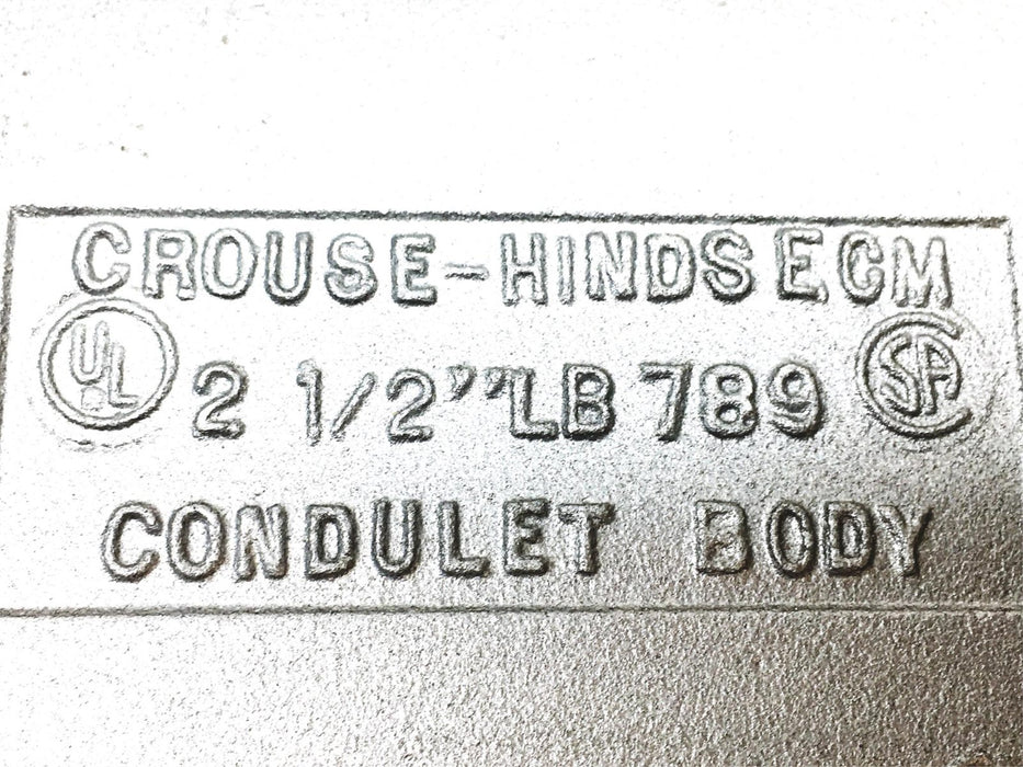Crouse-Hinds 2-1/2 Inch Conduit Body LB789 NOS